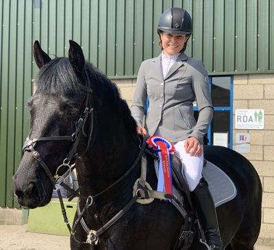 Claire McNay and Ghillie, 2019 Winter Show Jumping Champions
